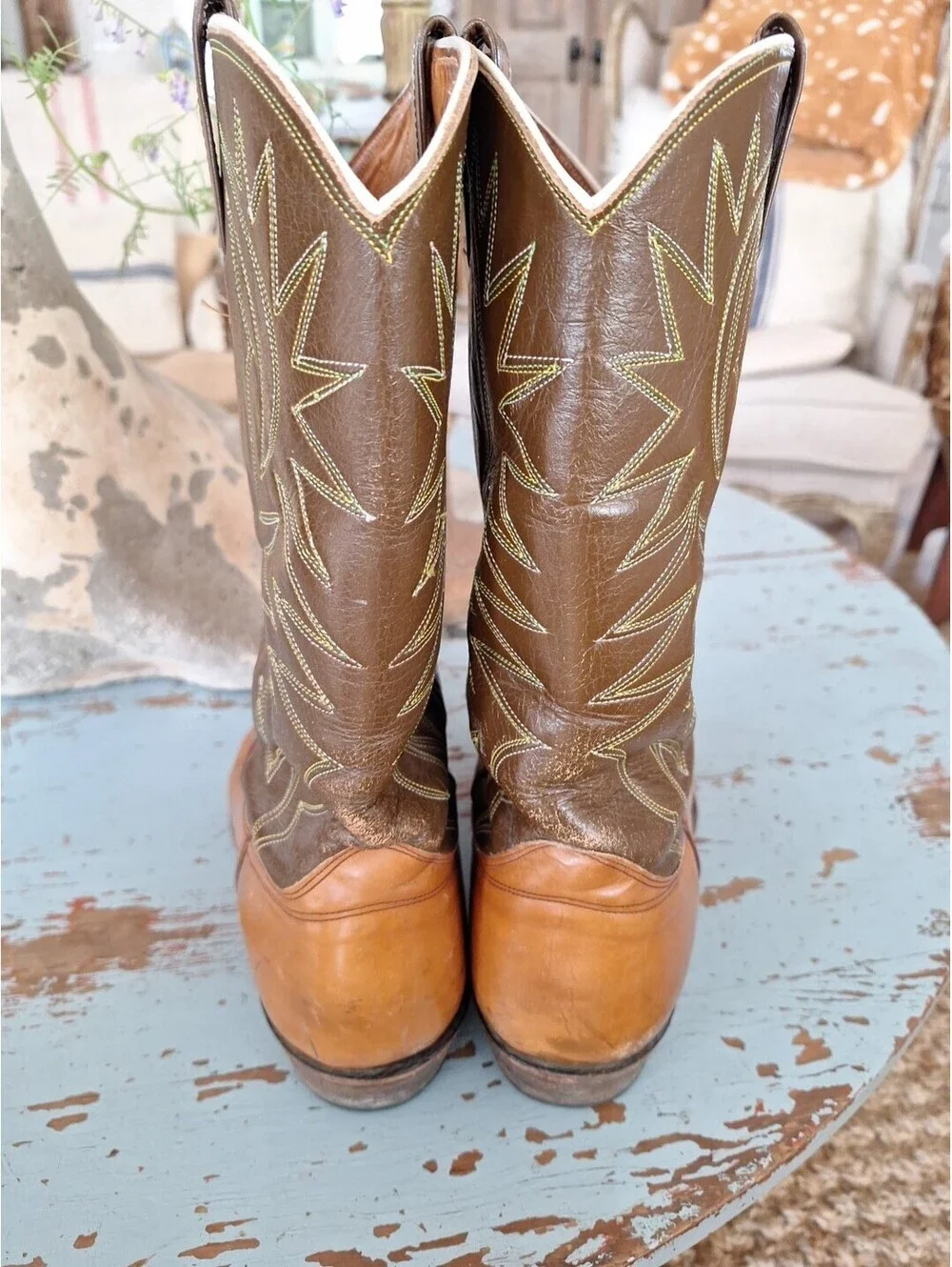 VTG WESTERN NOCONA Leather Cowboy Boots Mens 10.5 D. Rare, Formal, Pointed Toe.